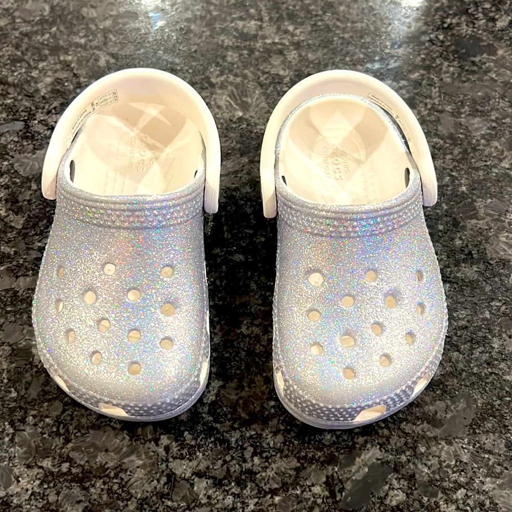 EUC Silver Sparkle Crocs size C 6